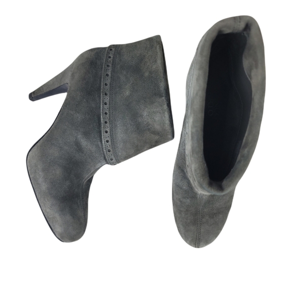Franco Sarto "EXTREME" Gray Suede Pull-On Ankle Boots - Picture 4 of 8